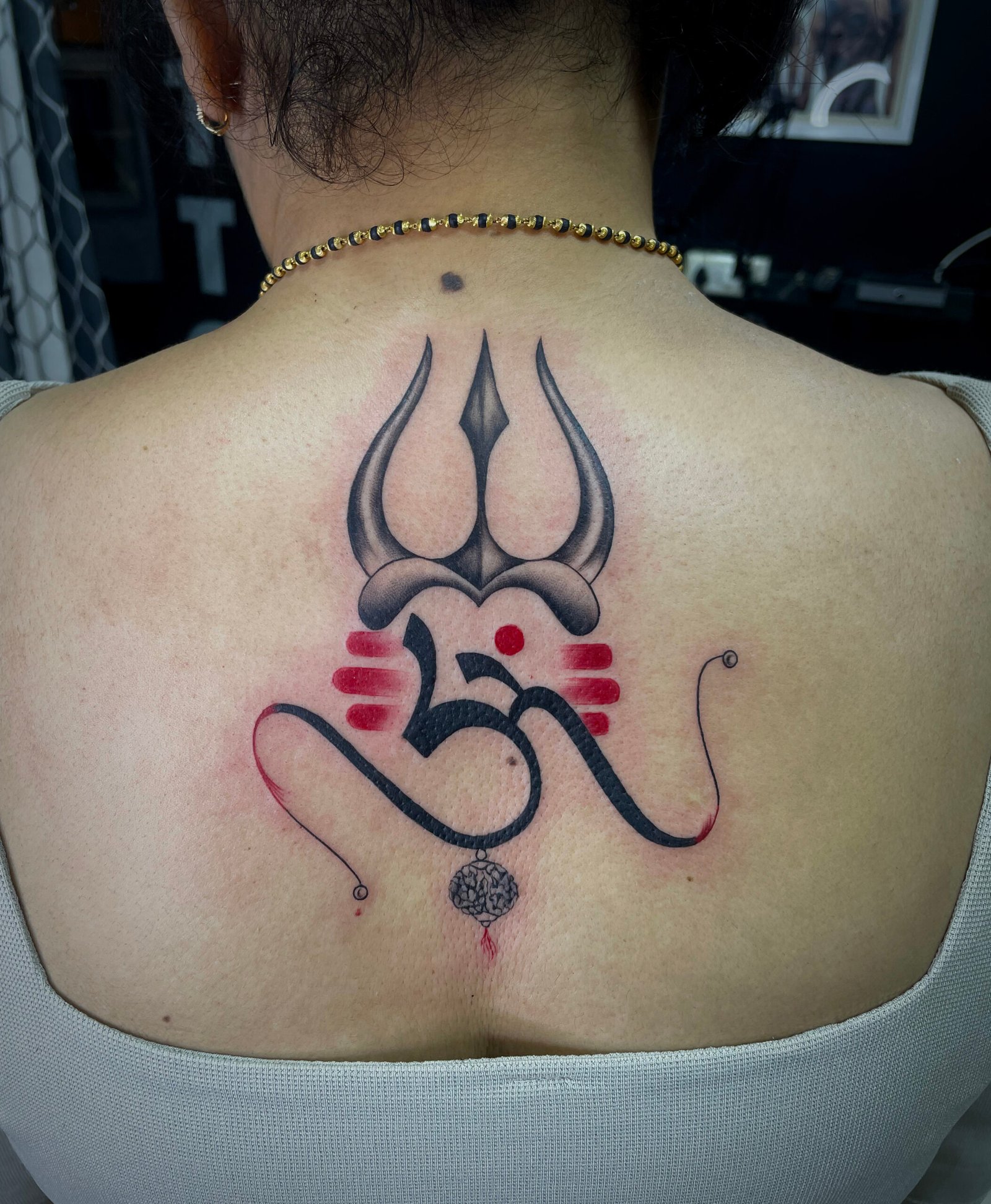 om trishul back01 (1)
